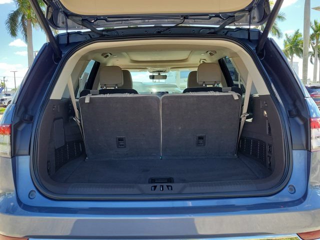 Used 2021 Lincoln Aviator Reserve w/ Elements Package Plus AWD/4WD image 12
