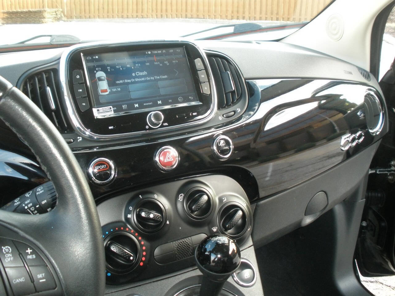 Used 2017 FIAT 500 Pop image 33