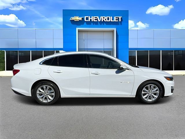 Used 2023 Chevrolet Malibu LT image 2