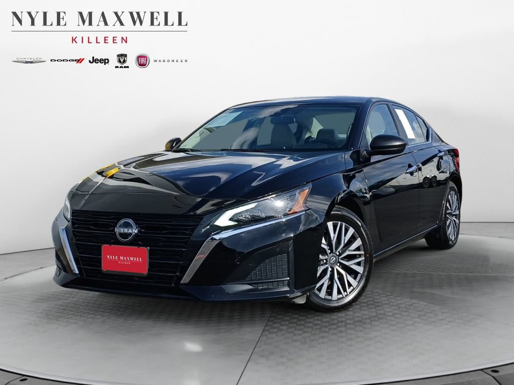 Used 2025 Nissan Altima 2.5 SV