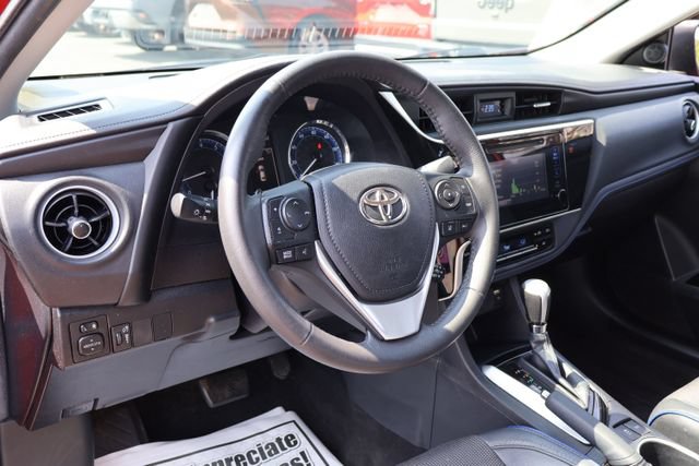 Used 2018 Toyota Corolla SE FWD image 11