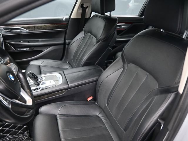 Used 2016 BMW 740i image 33