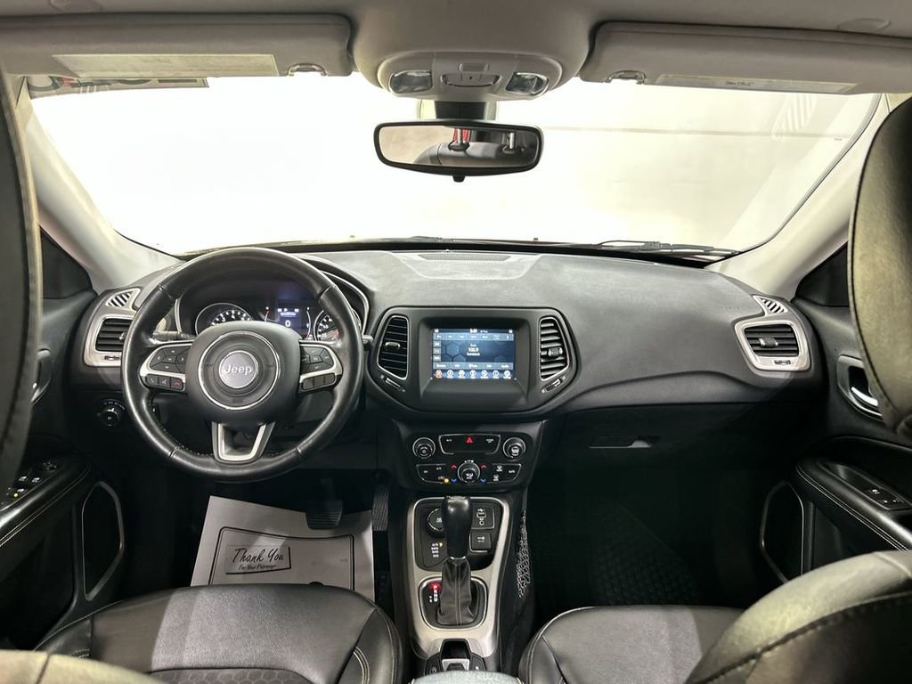 Used 2020 Jeep Compass Latitude w/ Cold Weather Group image 18