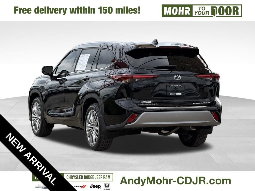 Used 2024 Toyota Highlander Platinum image 5