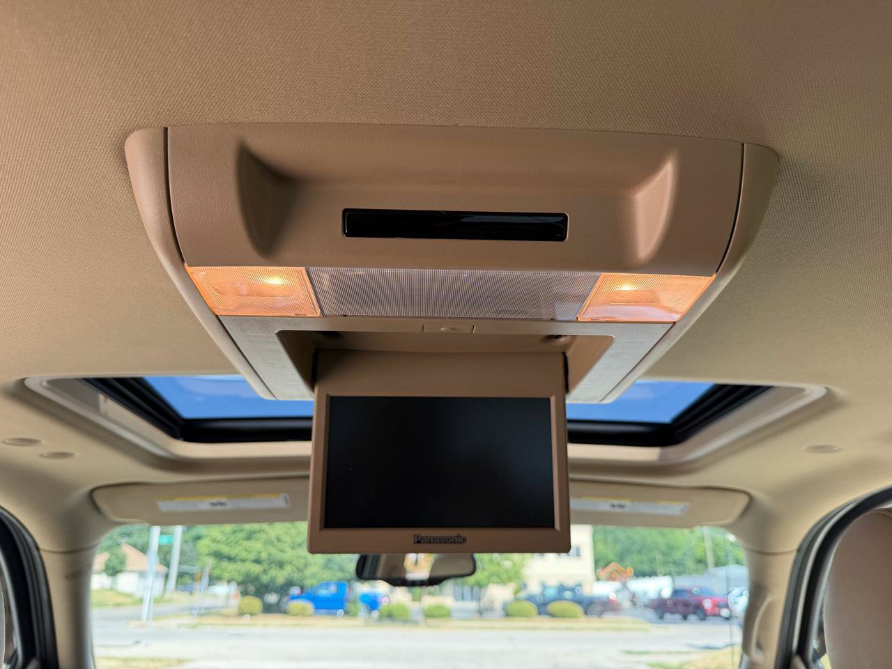 Used 2011 Cadillac Escalade EXT Luxury AWD/4WD image 10