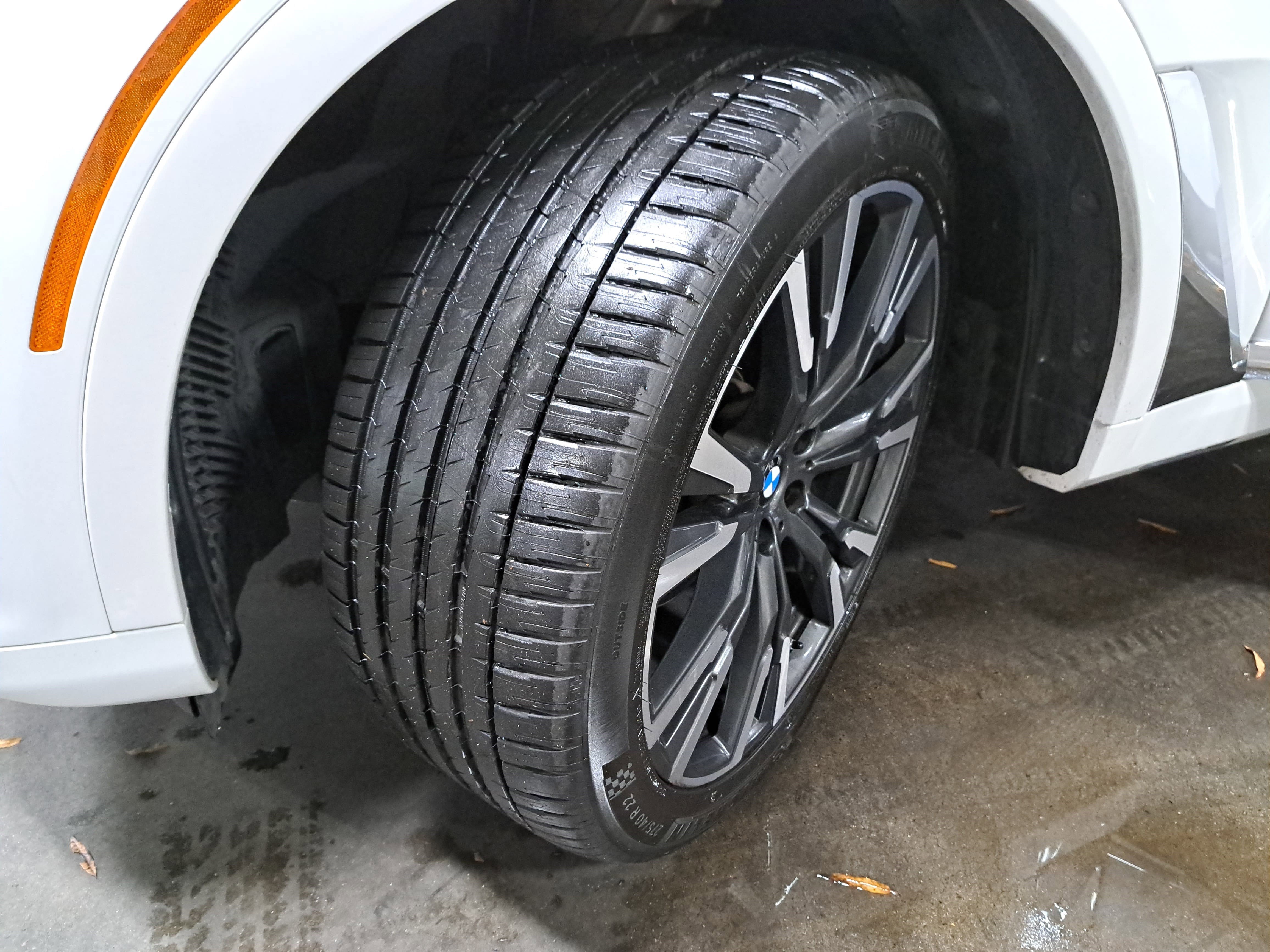 Used 2022 BMW X7 xDrive40i w/ Executive Package image 35