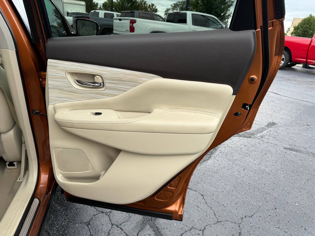 Used 2015 Nissan Murano Platinum w/ Platinum Technology Package AWD/4WD image 23