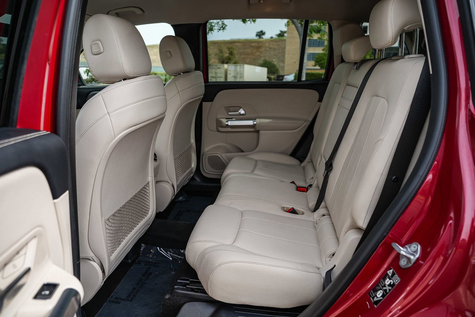 Used 2021 Mercedes-Benz GLB 250 4MATIC image 18