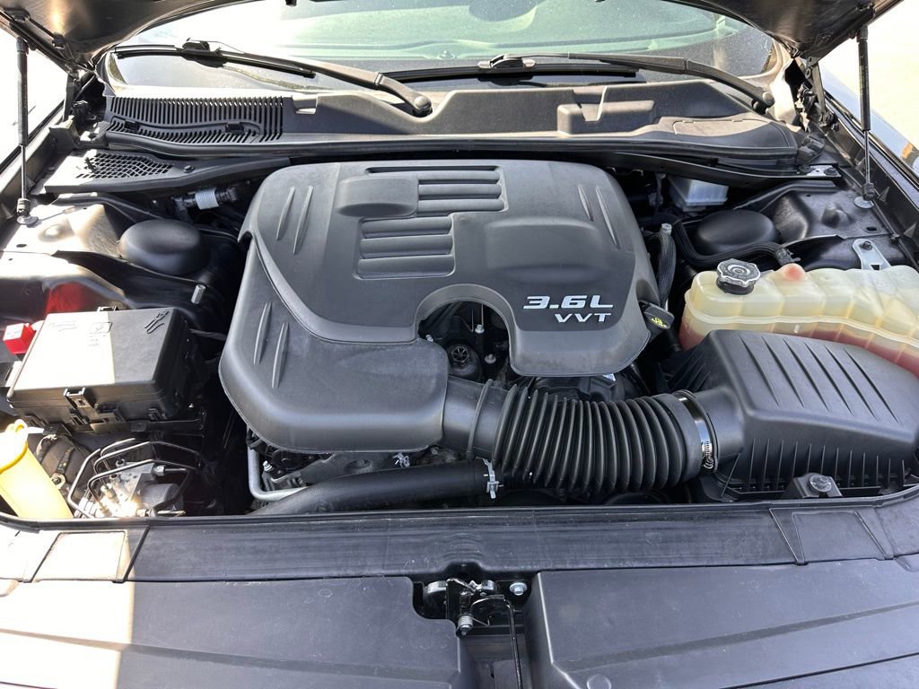 Used 2022 Dodge Challenger GT image 29