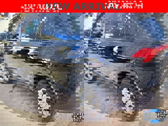 Used 2024 Toyota RAV4 LE image 7