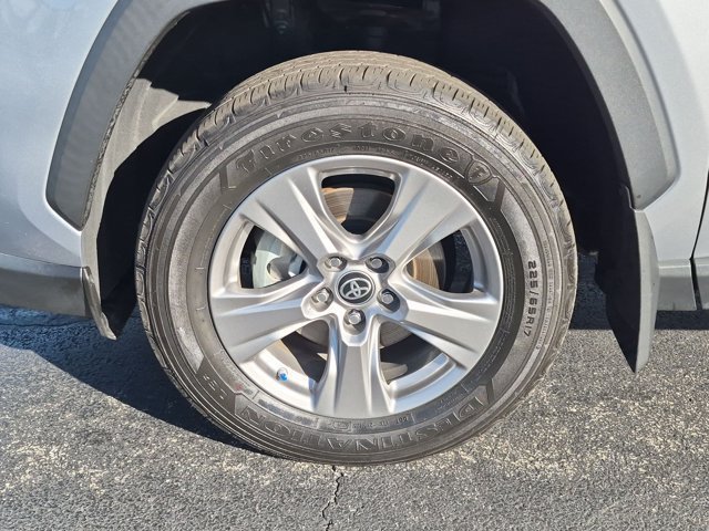 Certified 2024 Toyota RAV4 LE AWD/4WD image 8