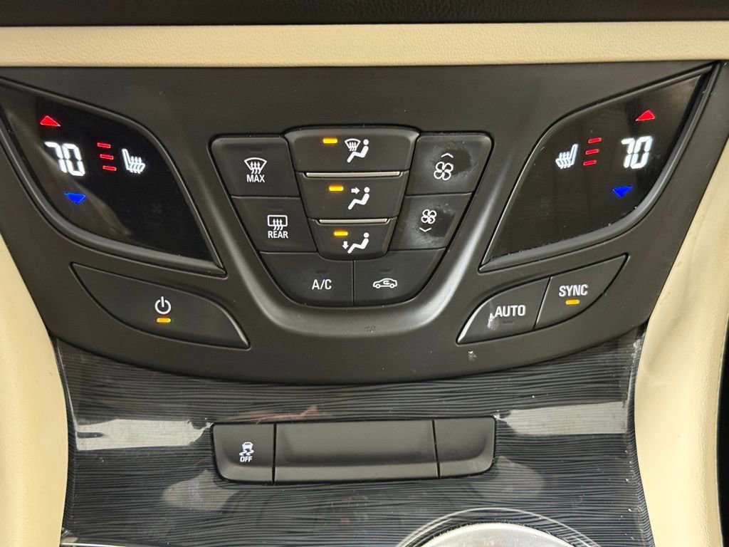 Used 2017 Buick Envision Essence image 16