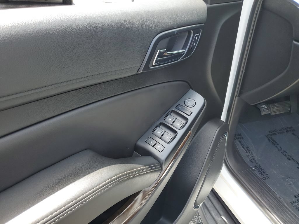 Used 2019 Chevrolet Tahoe LS RWD image 18