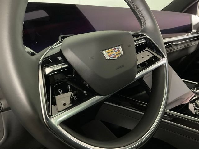 Used 2025 Cadillac Escalade Premium Luxury AWD/4WD image 18