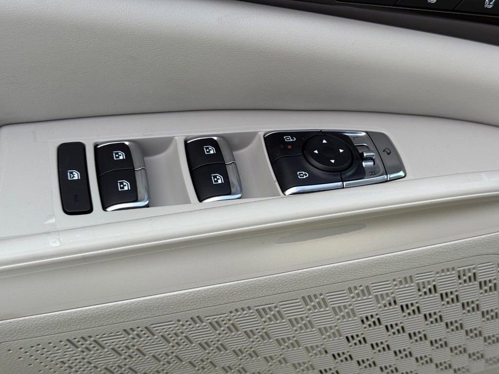 New 2026 Kia Carnival SX w/ SX Dark Edition Package image 19