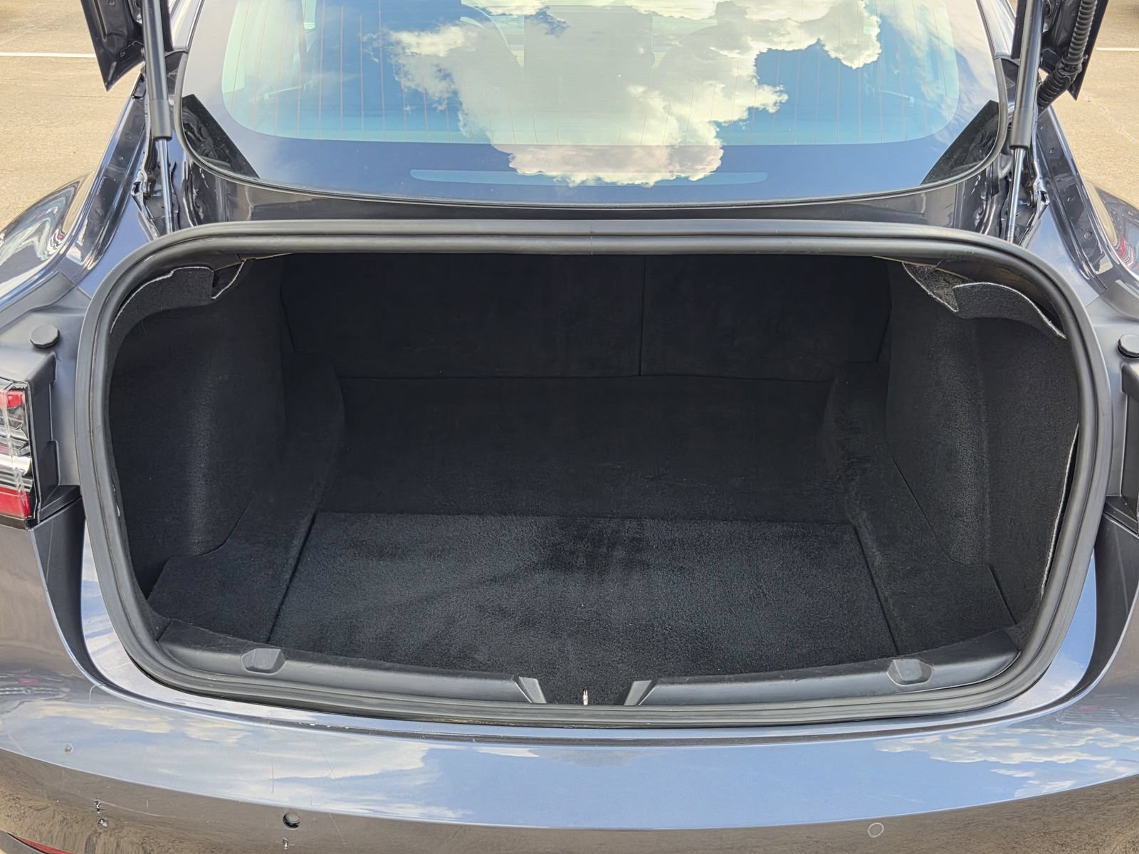 Used 2018 Tesla Model 3 Long Range AWD/4WD image 18