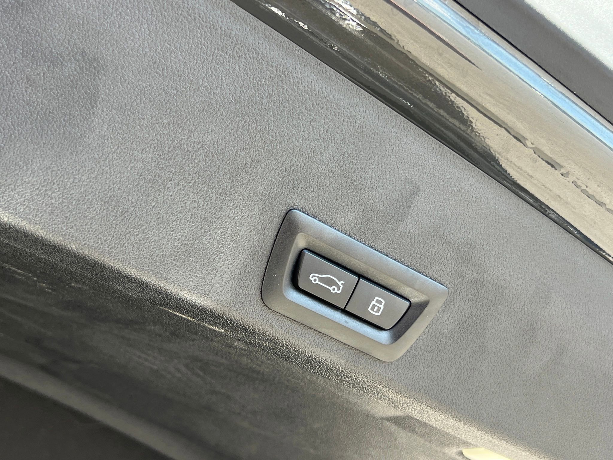 Used 2025 BMW XM image 24