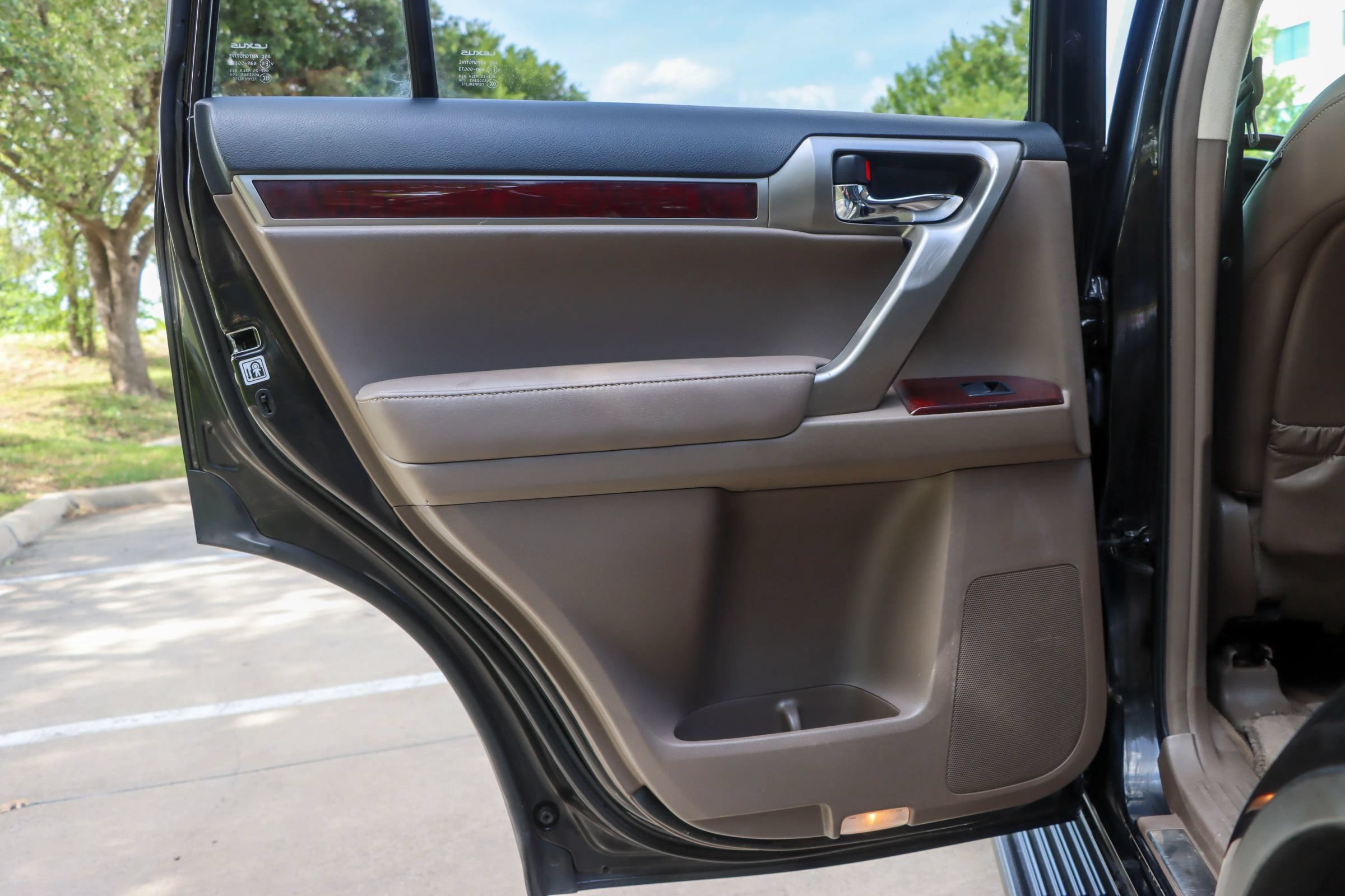 Used 2016 Lexus GX 460 w/ Premium Package AWD/4WD image 11