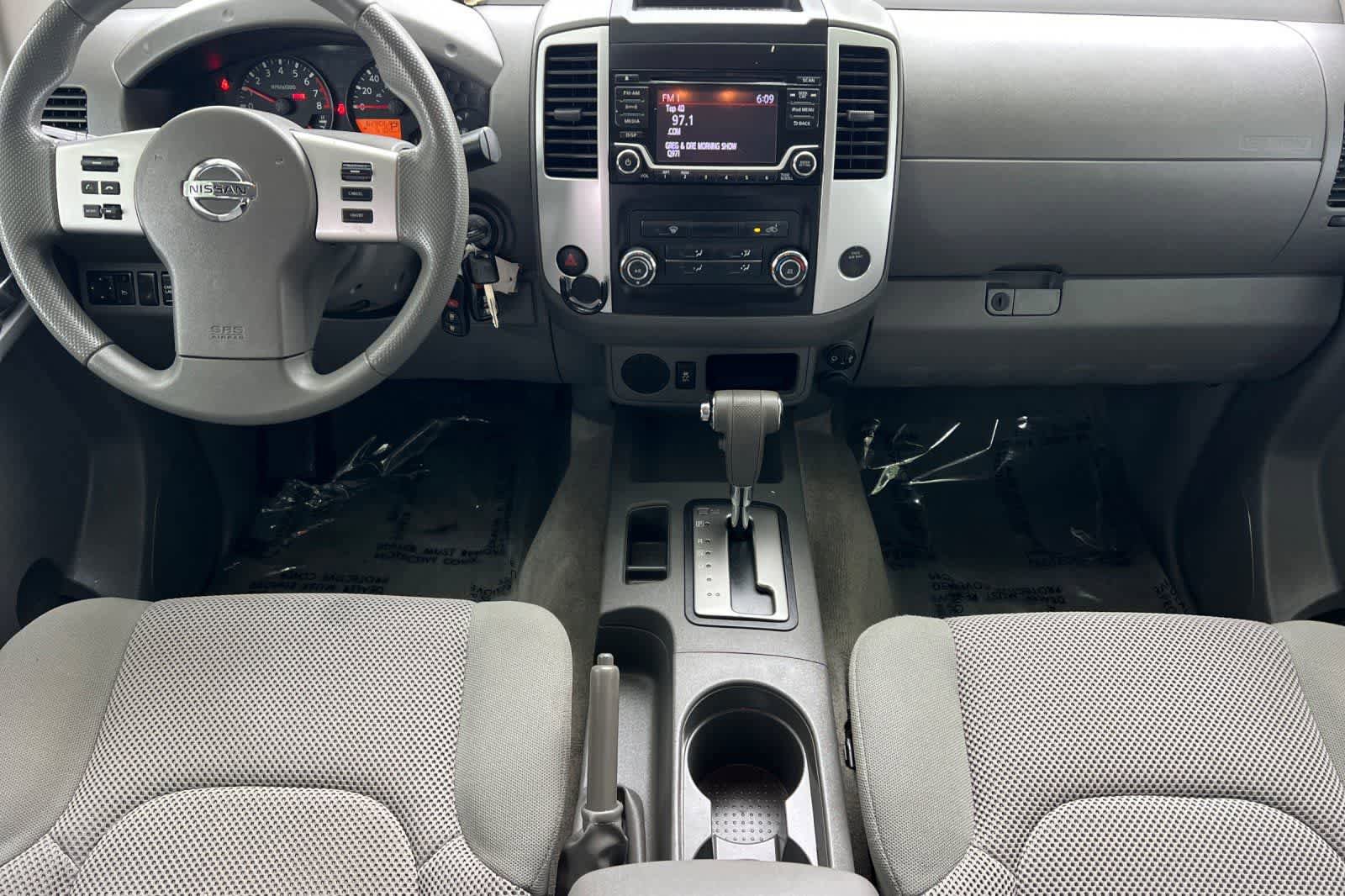 Used 2017 Nissan Frontier SV RWD image 4