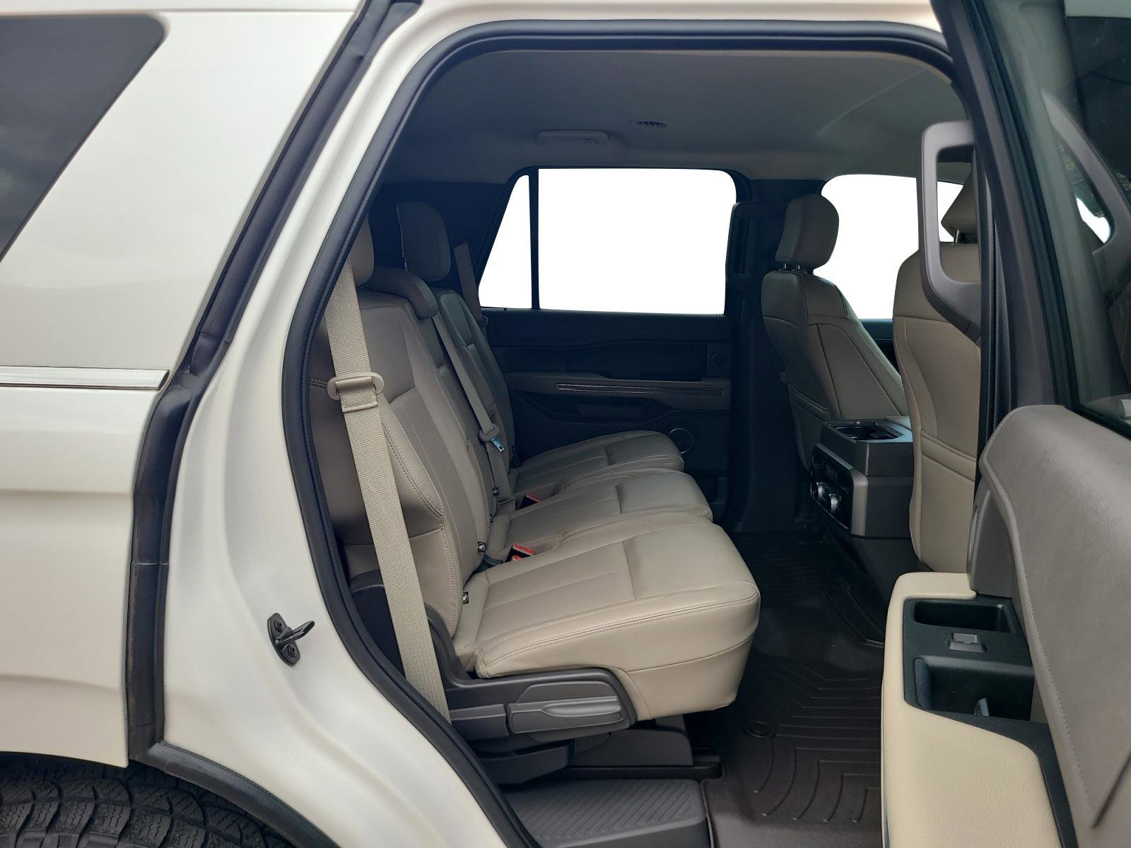 Used 2019 Ford Expedition XLT w/ Equipment Group 202A RWD image 25