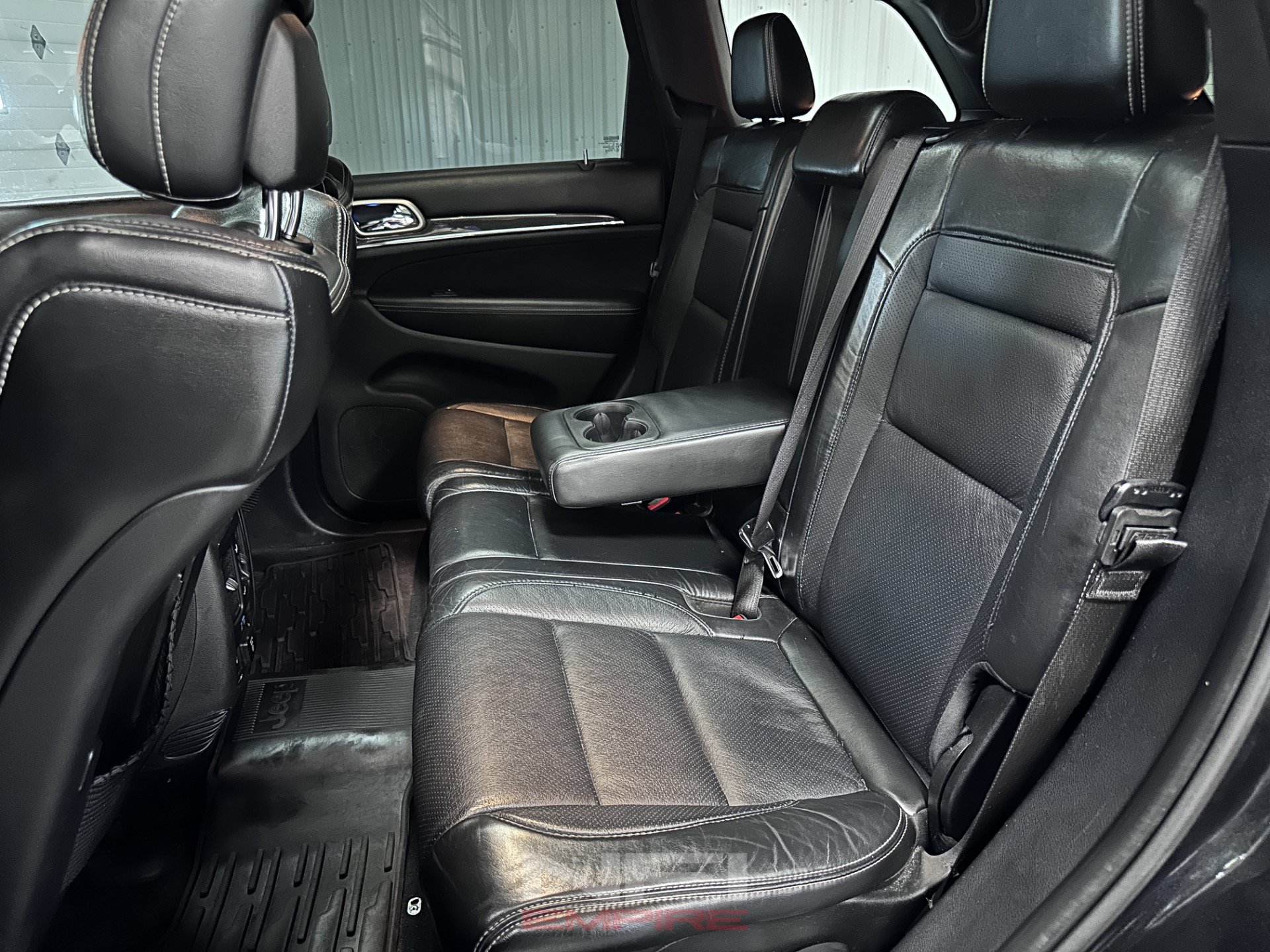 Used 2016 Jeep Grand Cherokee SRT AWD/4WD image 44