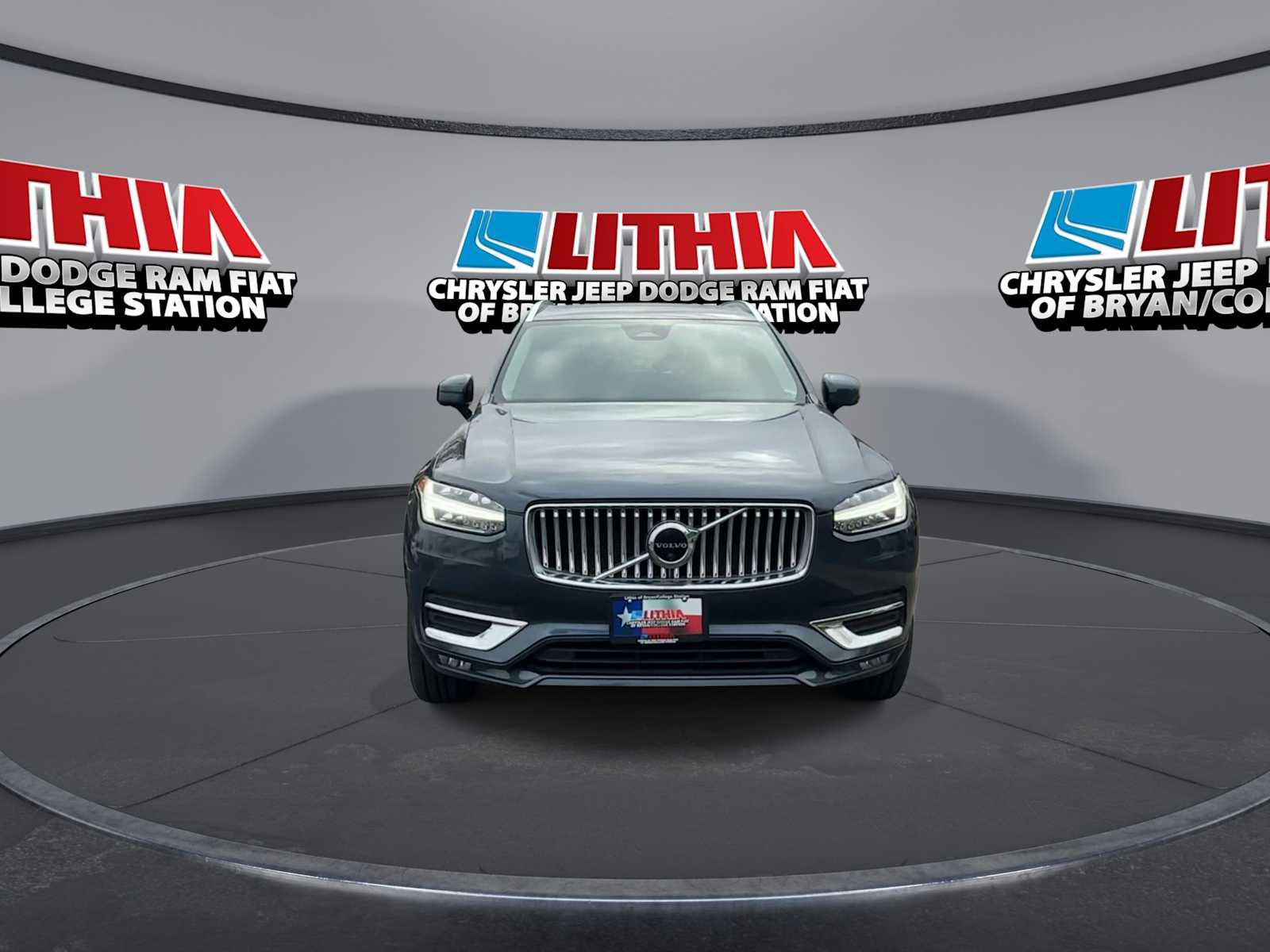 Used 2023 Volvo XC90 B5 Plus image 3