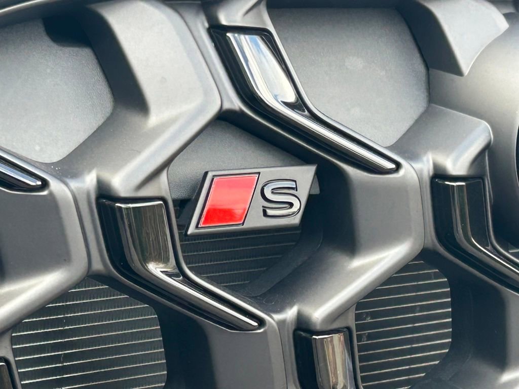 New 2025 Audi SQ5 Premium Plus image 38