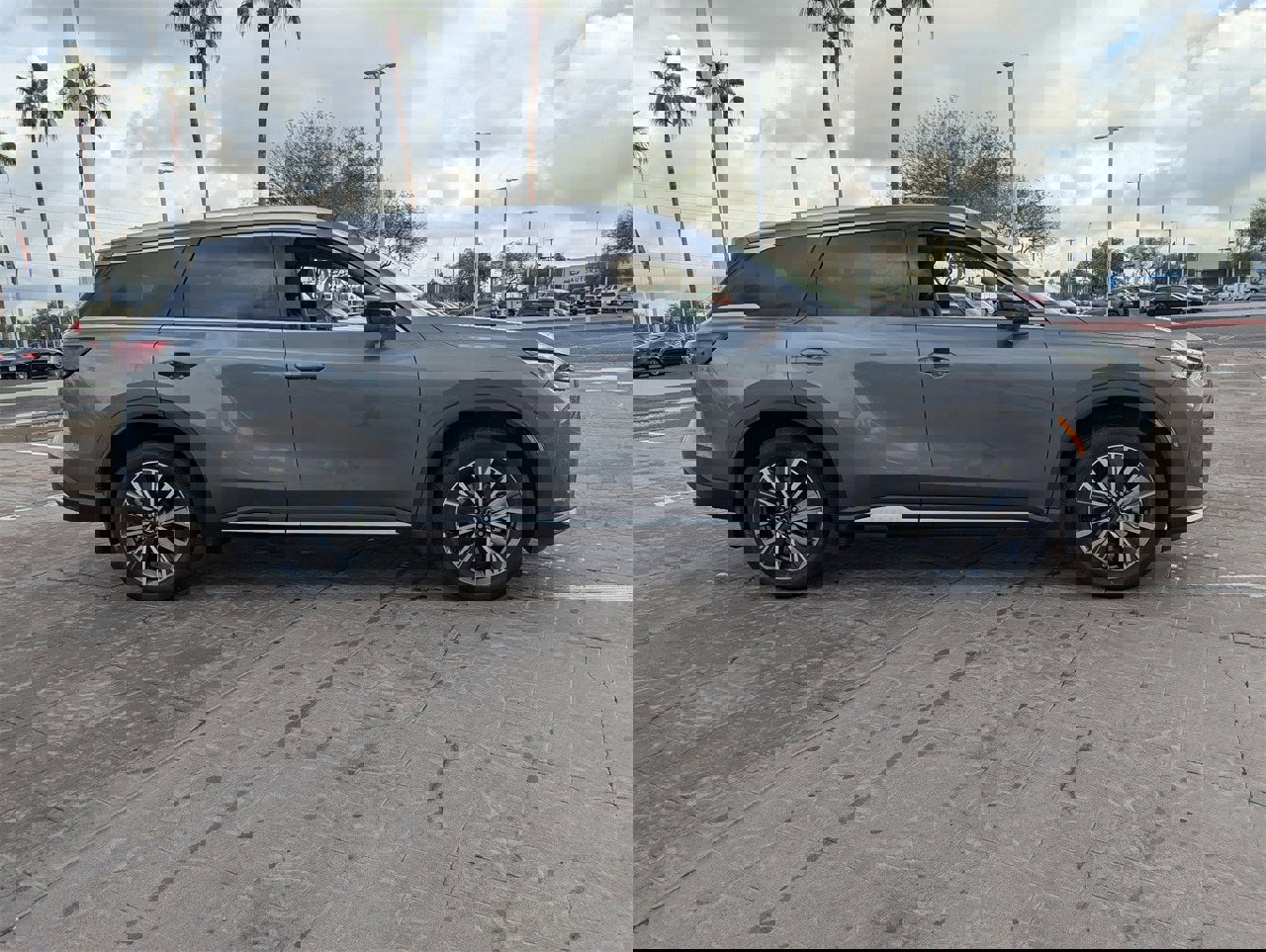 New 2026 INFINITI QX60 Luxe w/ Family Package image 6