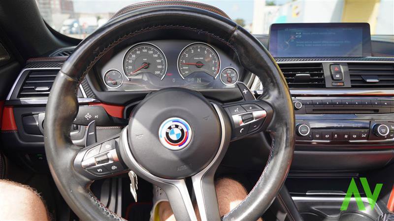 Used 2016 BMW M4 Convertible image 14