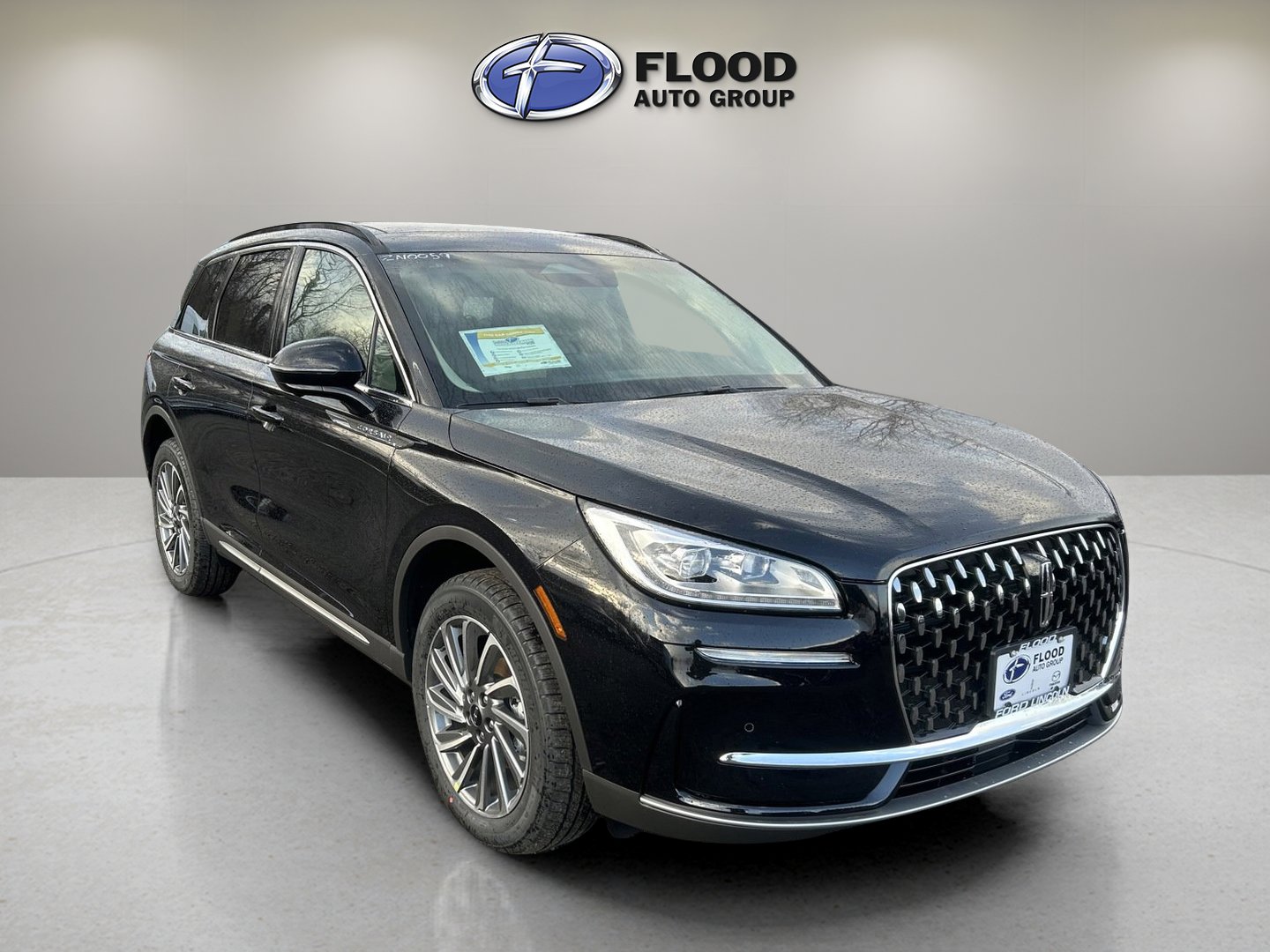 Used 2025 Lincoln Corsair Reserve image 1