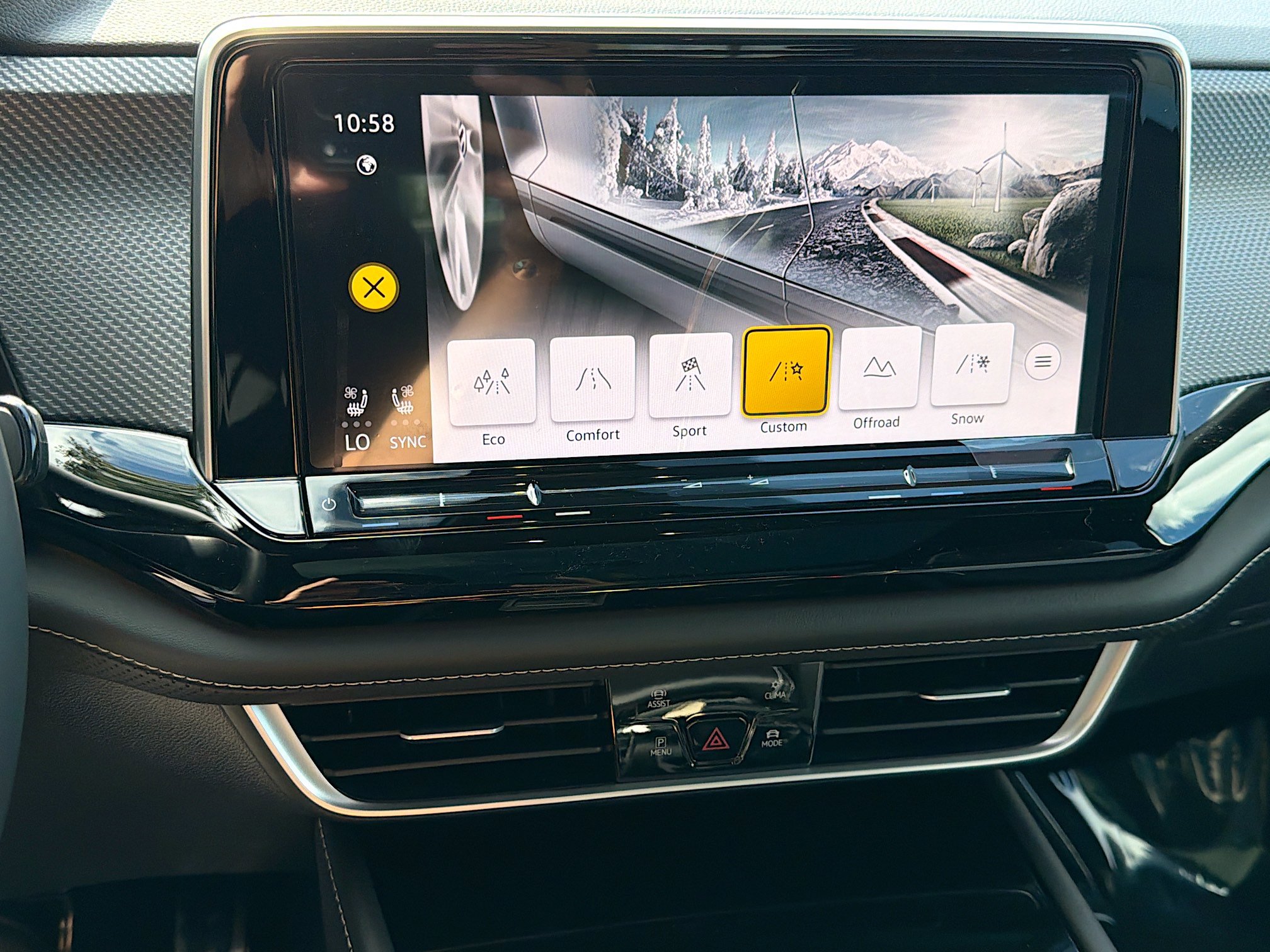 New 2026 Volkswagen Atlas Cross Sport SEL Premium R-Line image 30