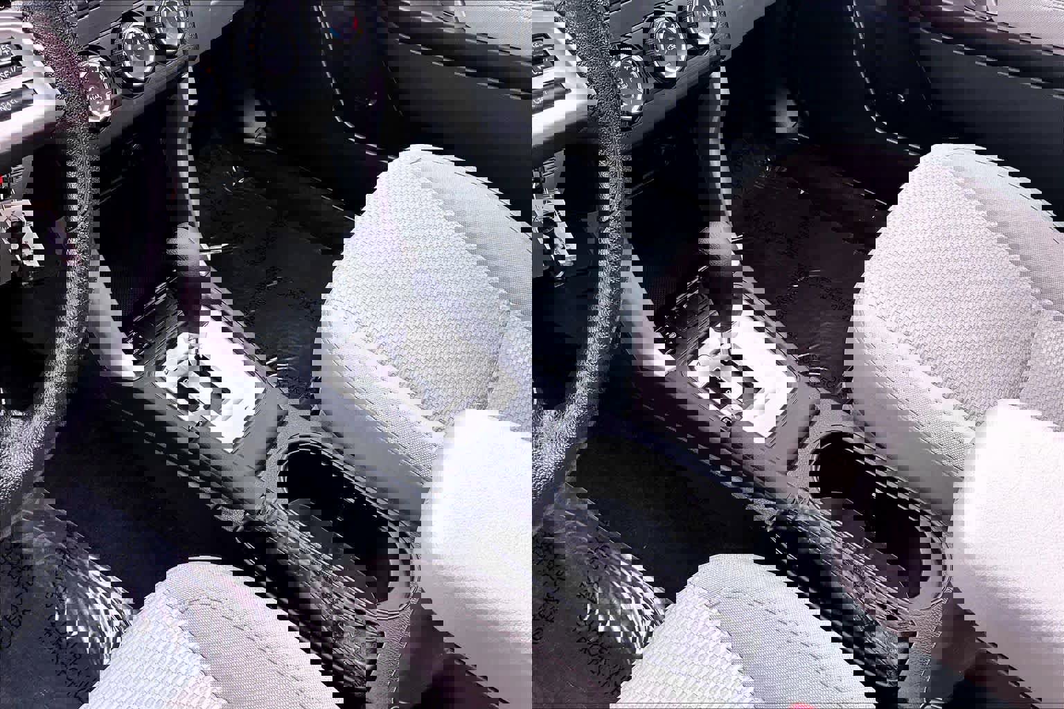 Used 2015 Subaru Forester 2.5i Premium w/ All-Weather Package image 17