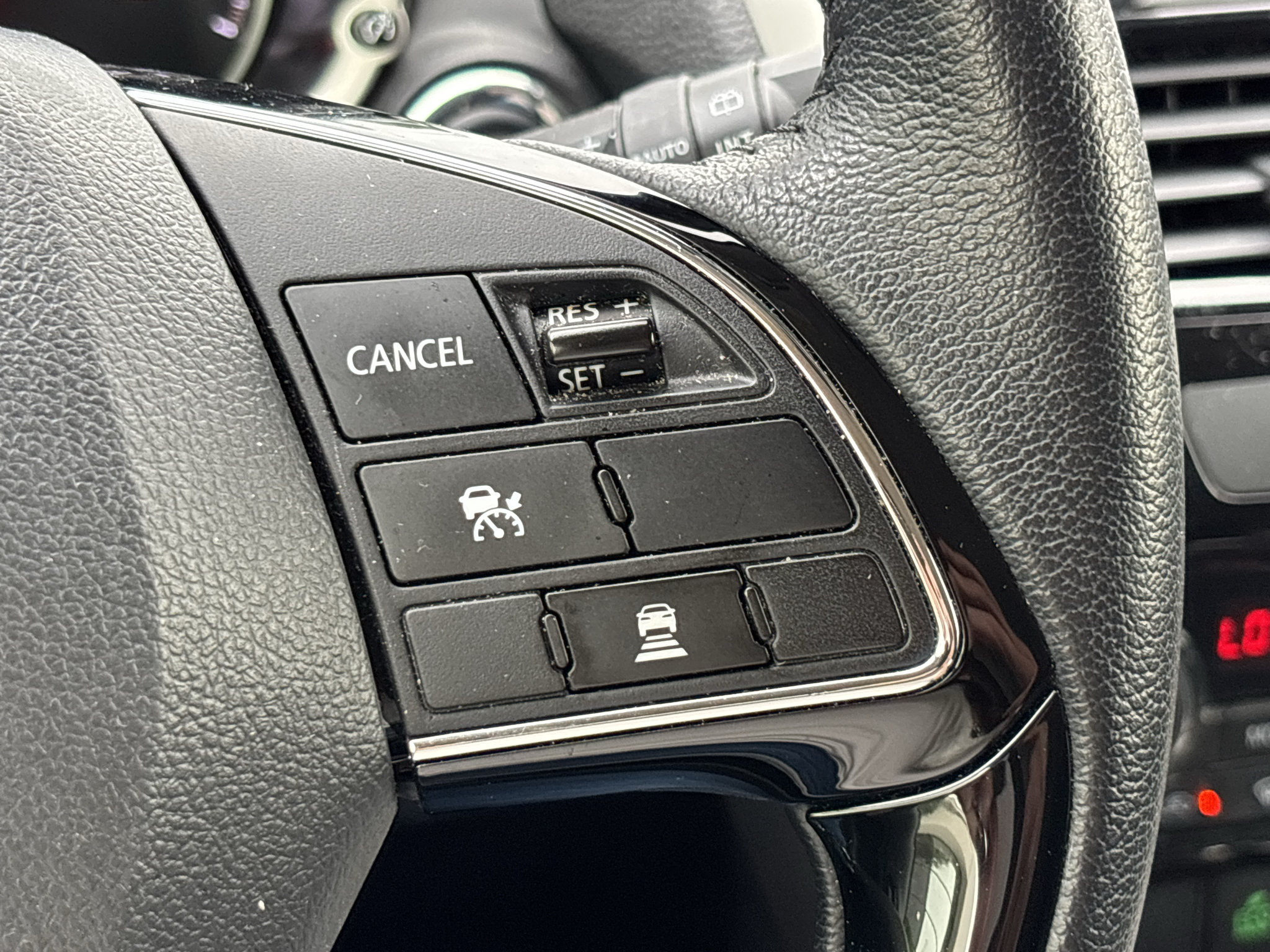 Used 2025 Mitsubishi Eclipse Cross SE AWD/4WD image 19