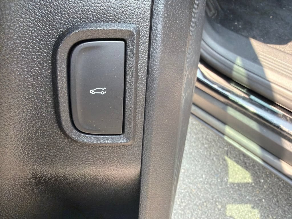 New 2026 GMC Terrain AT4 w/ Technology Package II AWD/4WD image 14