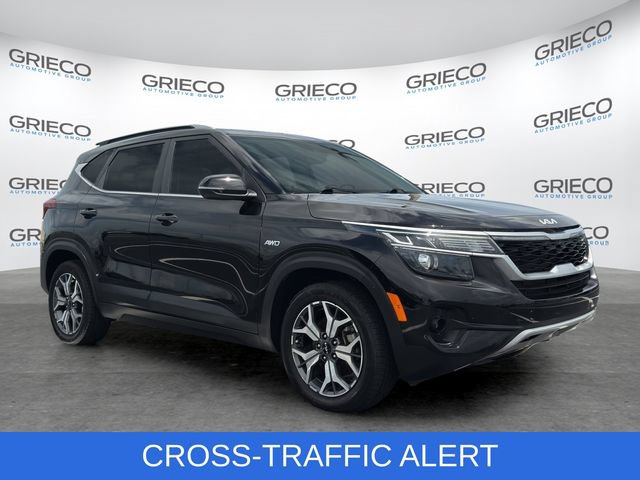 Used 2023 Kia Seltos EX AWD/4WD image 1