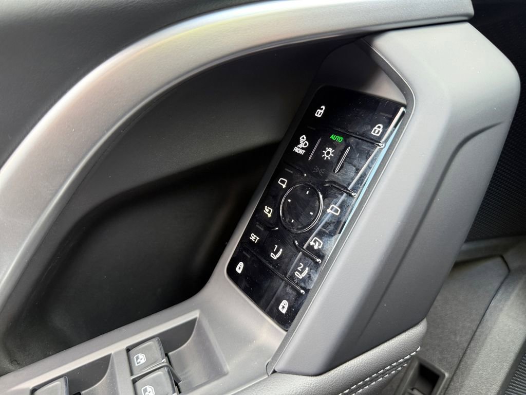New 2025 Audi Q5 Premium Plus AWD/4WD image 24