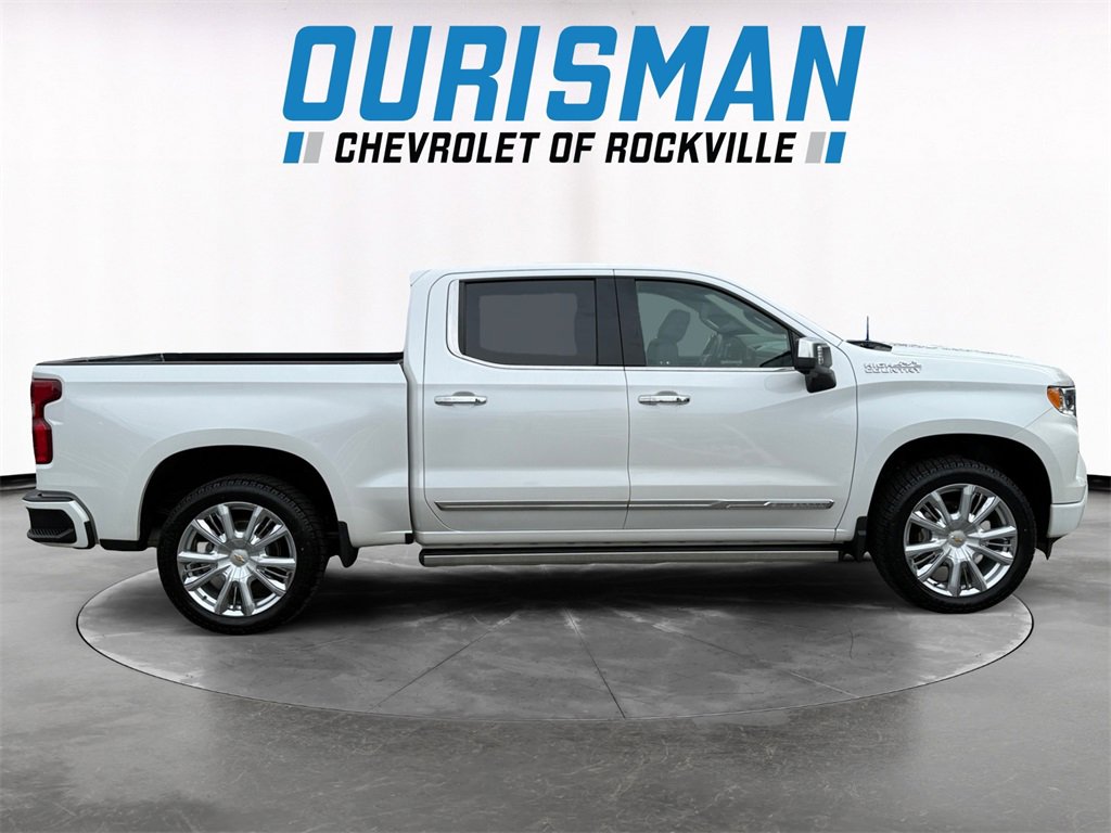 Used 2023 Chevrolet Silverado 1500 High Country w/ High Country Premium Package image 7