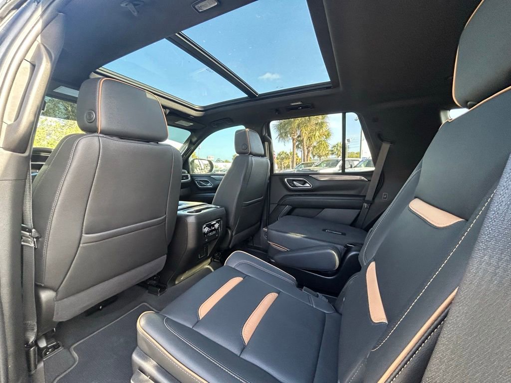 Used 2024 GMC Yukon AT4 w/ AT4 Premium Package image 15
