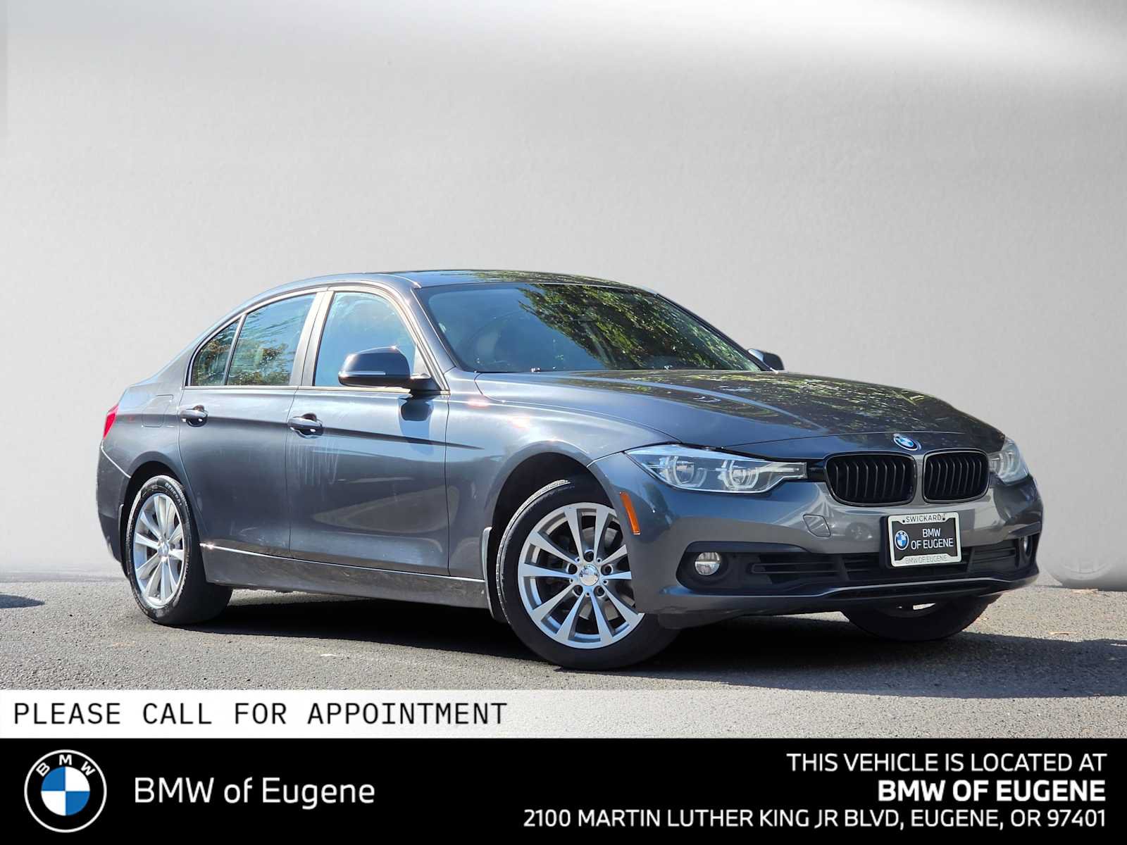 Used 2018 BMW 320i xDrive Sedan w/ Convenience Package