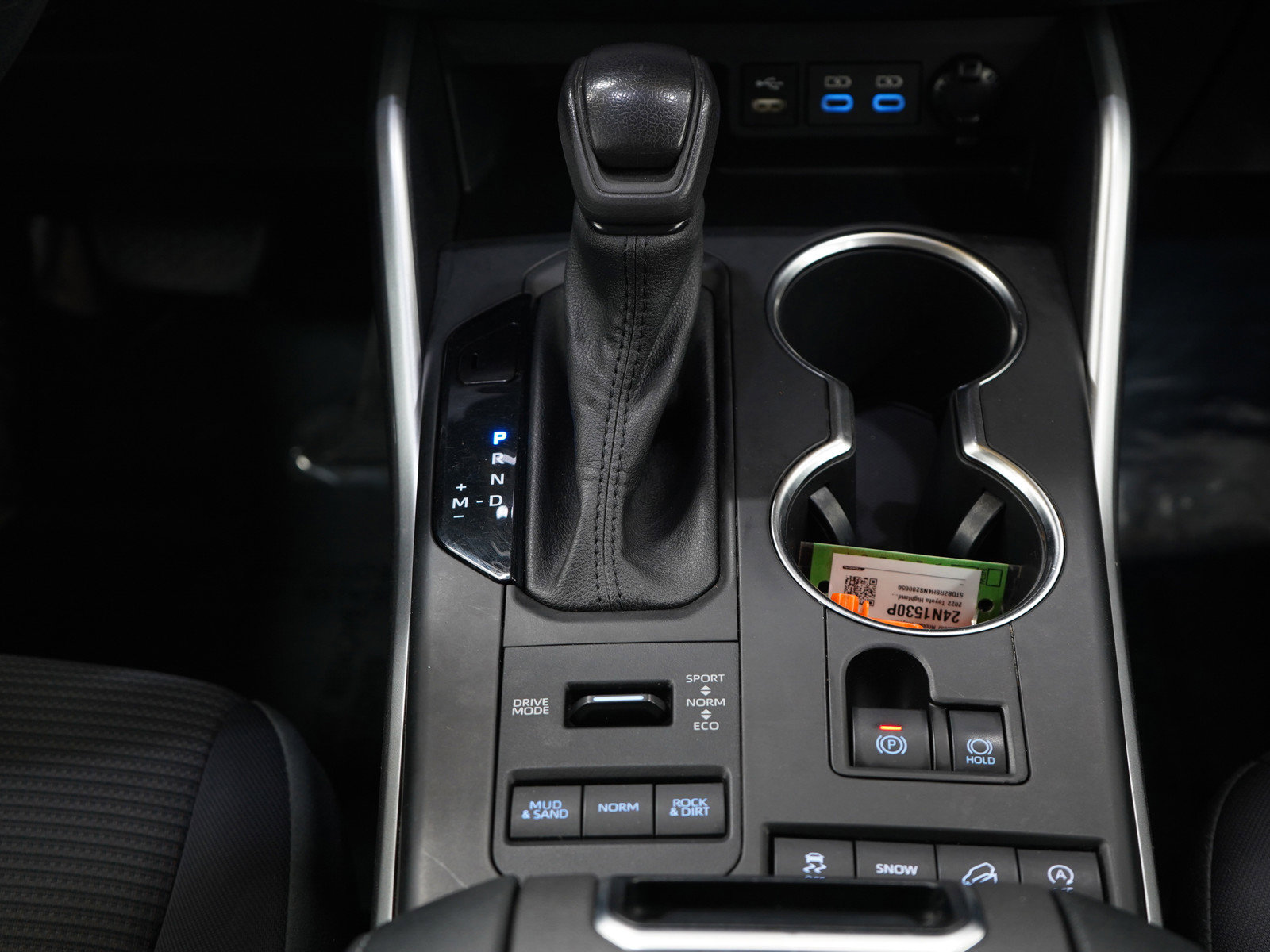 Used 2022 Toyota Highlander LE image 17