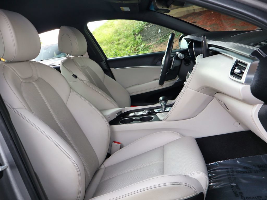 Used 2025 Genesis G70 2.5T AWD/4WD image 24