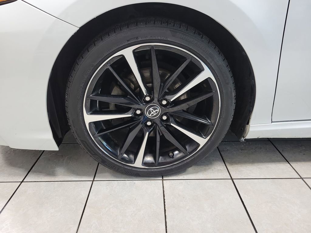 Used 2018 Toyota Camry XSE w/ Driver Assist Package FWD image 41