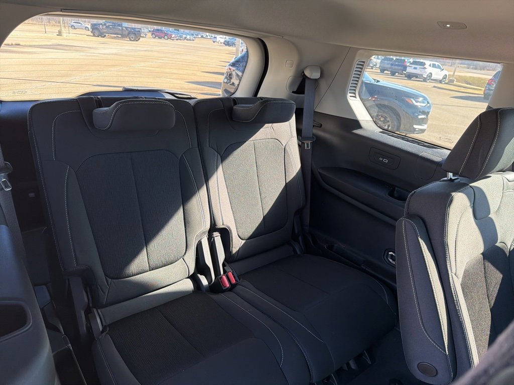 Used 2021 Jeep Grand Cherokee L Laredo w/ Luxury Tech Group I image 22