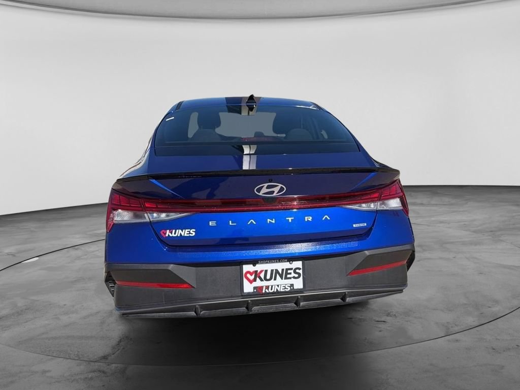 Certified 2025 Hyundai Elantra SEL FWD image 8