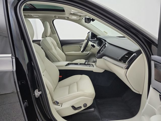 Certified 2025 Volvo XC90 T8 Plus w/ Protection Package Premier AWD/4WD image 26