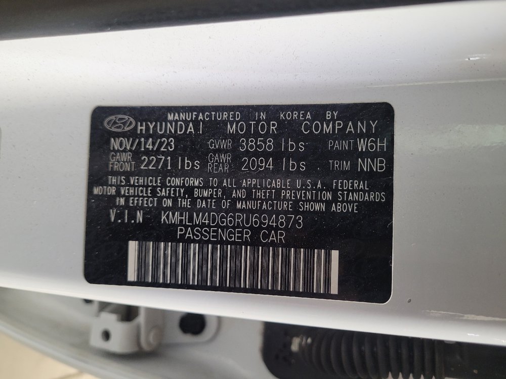 Used 2024 Hyundai Elantra SEL FWD image 33