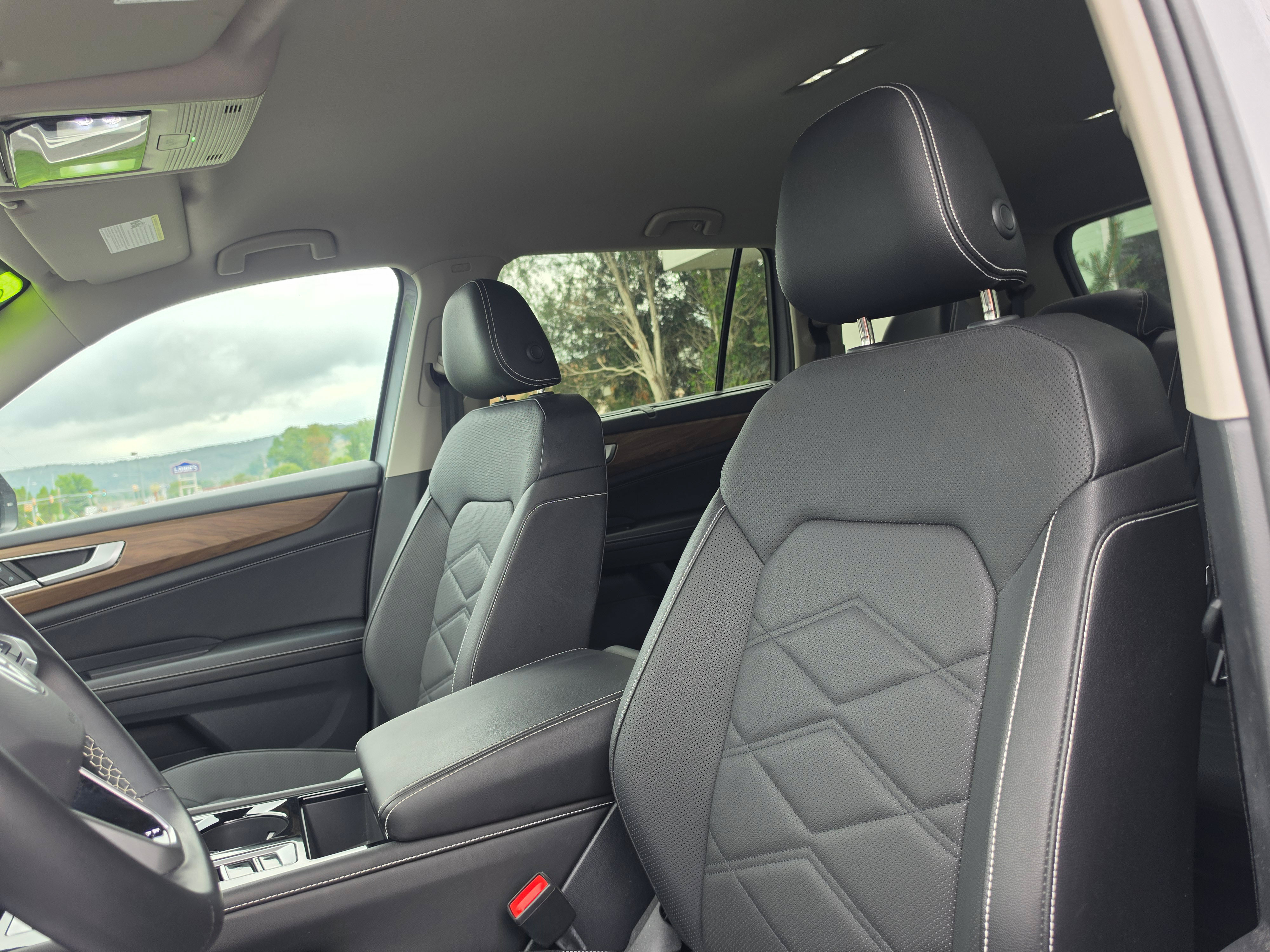 Used 2026 Volkswagen Atlas SE AWD/4WD image 11