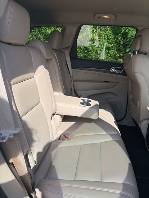 Used 2015 Jeep Grand Cherokee Laredo w/ Quick Order Package 23E AWD/4WD image 26