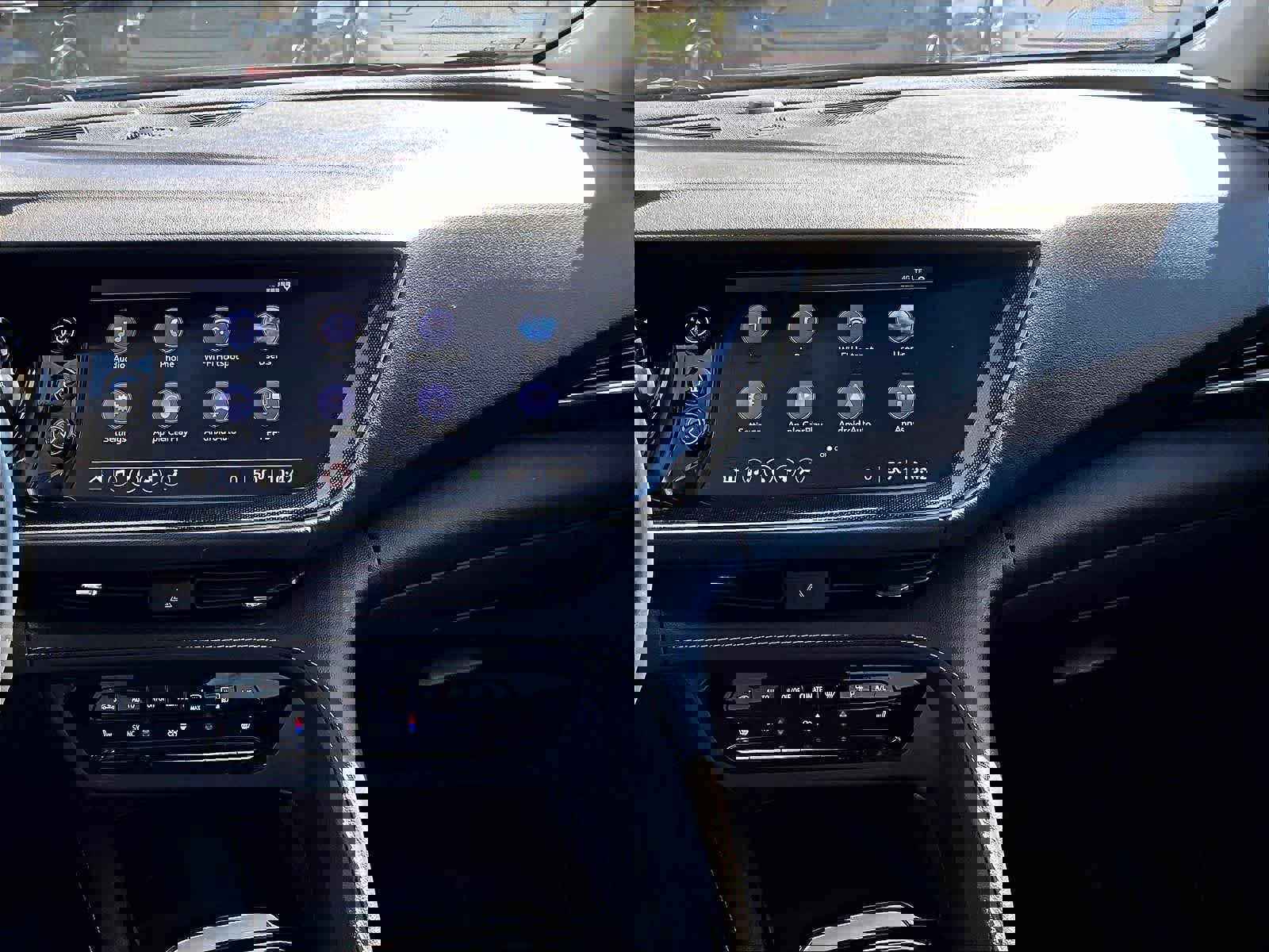 Used 2021 Buick Envision Preferred AWD/4WD image 18