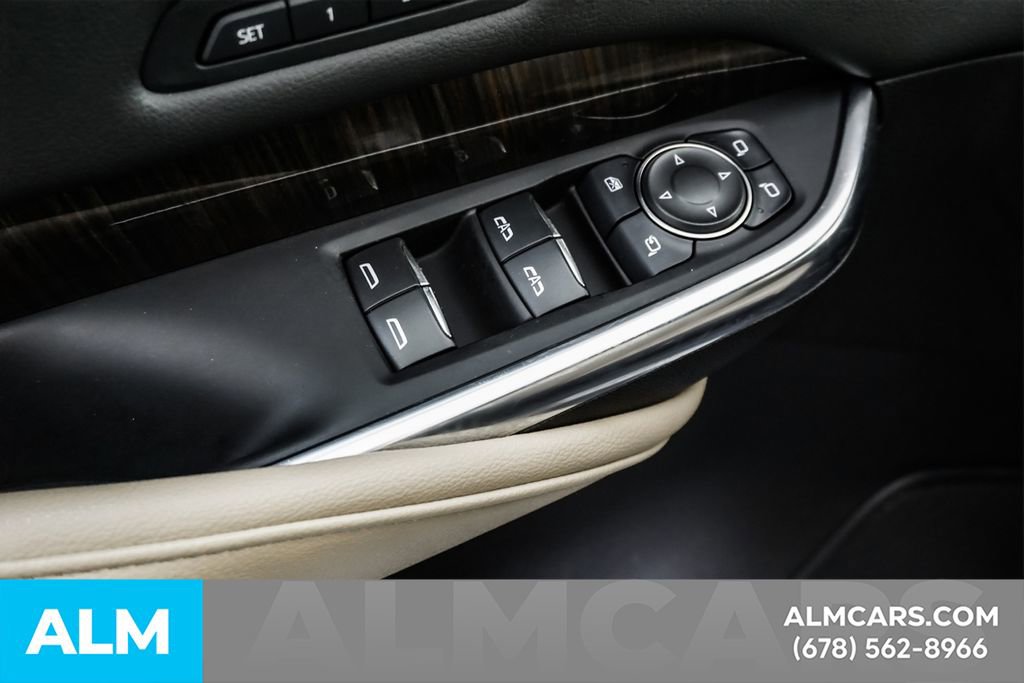 Used 2025 Cadillac XT4 Premium Luxury FWD image 51